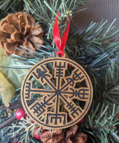 Vegvisir with color inlay Yule ornament